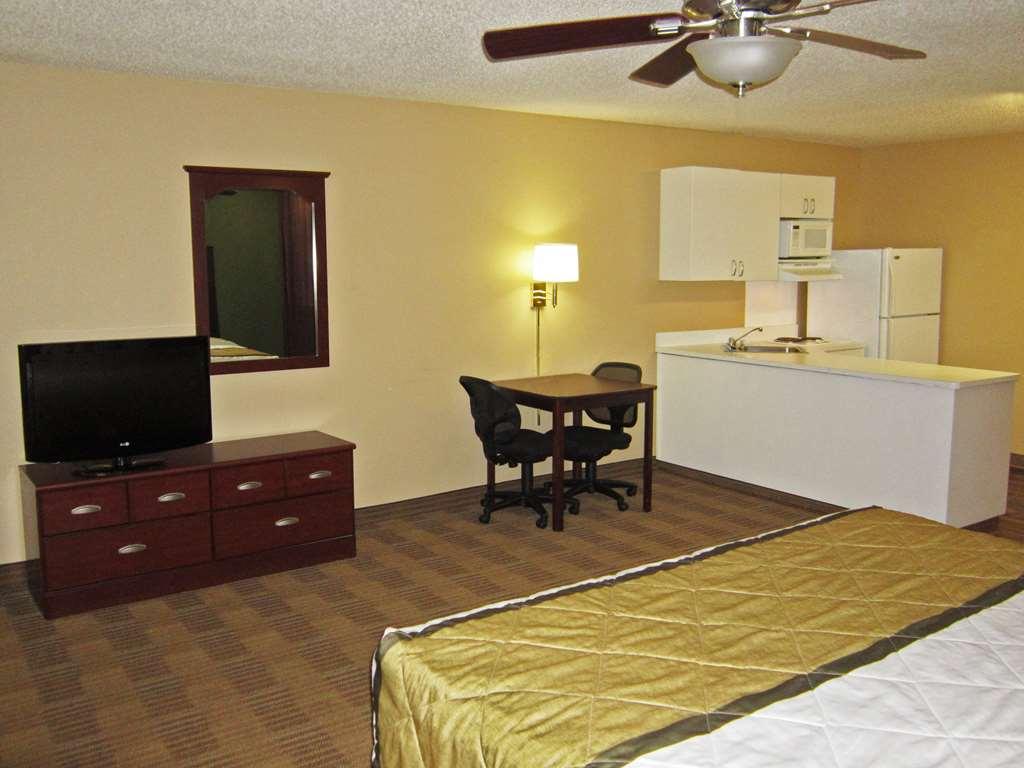 Extended Stay America Suites - Detroit - Southfield - I-696 Farmington Hills Ruang foto