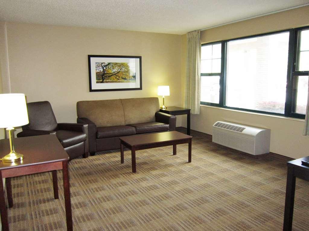 Extended Stay America Suites - Detroit - Southfield - I-696 Farmington Hills Ruang foto